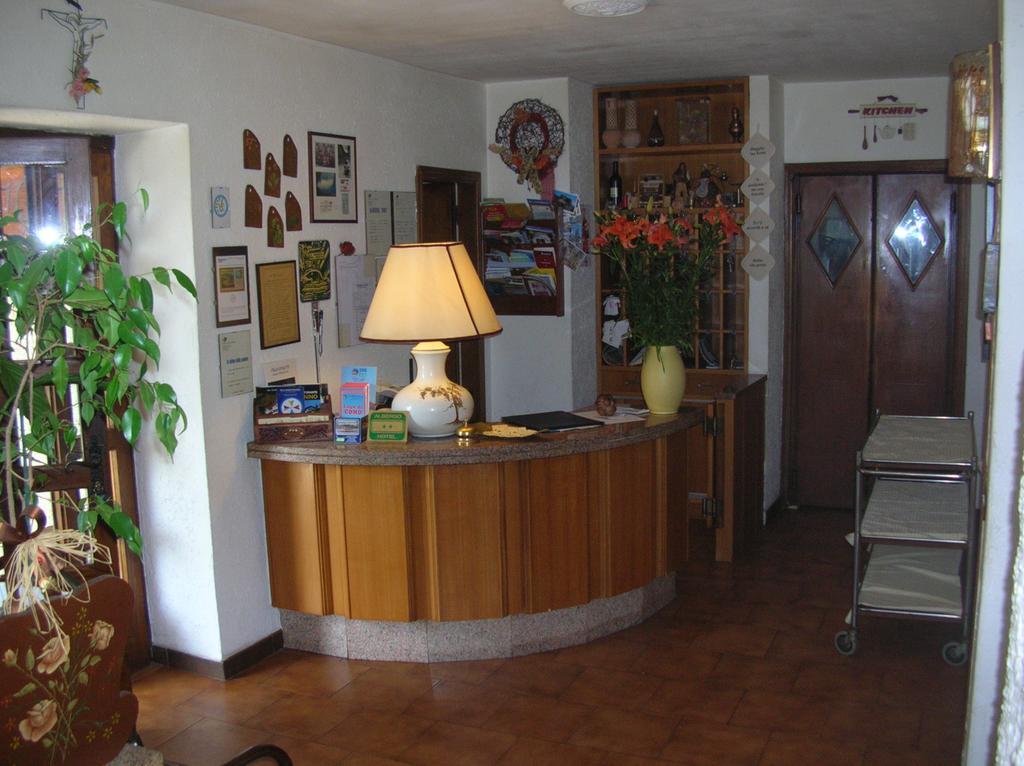Hotel Rondanino Lanzo dʼIntelvi Εξωτερικό φωτογραφία