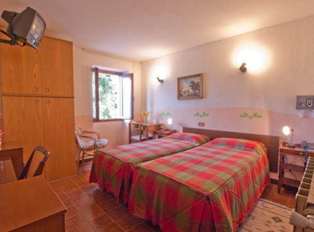 Hotel Rondanino Lanzo dʼIntelvi Εξωτερικό φωτογραφία