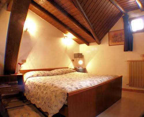 Hotel Rondanino Lanzo dʼIntelvi Εξωτερικό φωτογραφία