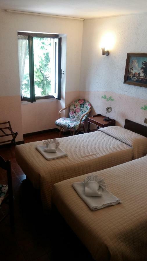 Hotel Rondanino Lanzo dʼIntelvi Εξωτερικό φωτογραφία