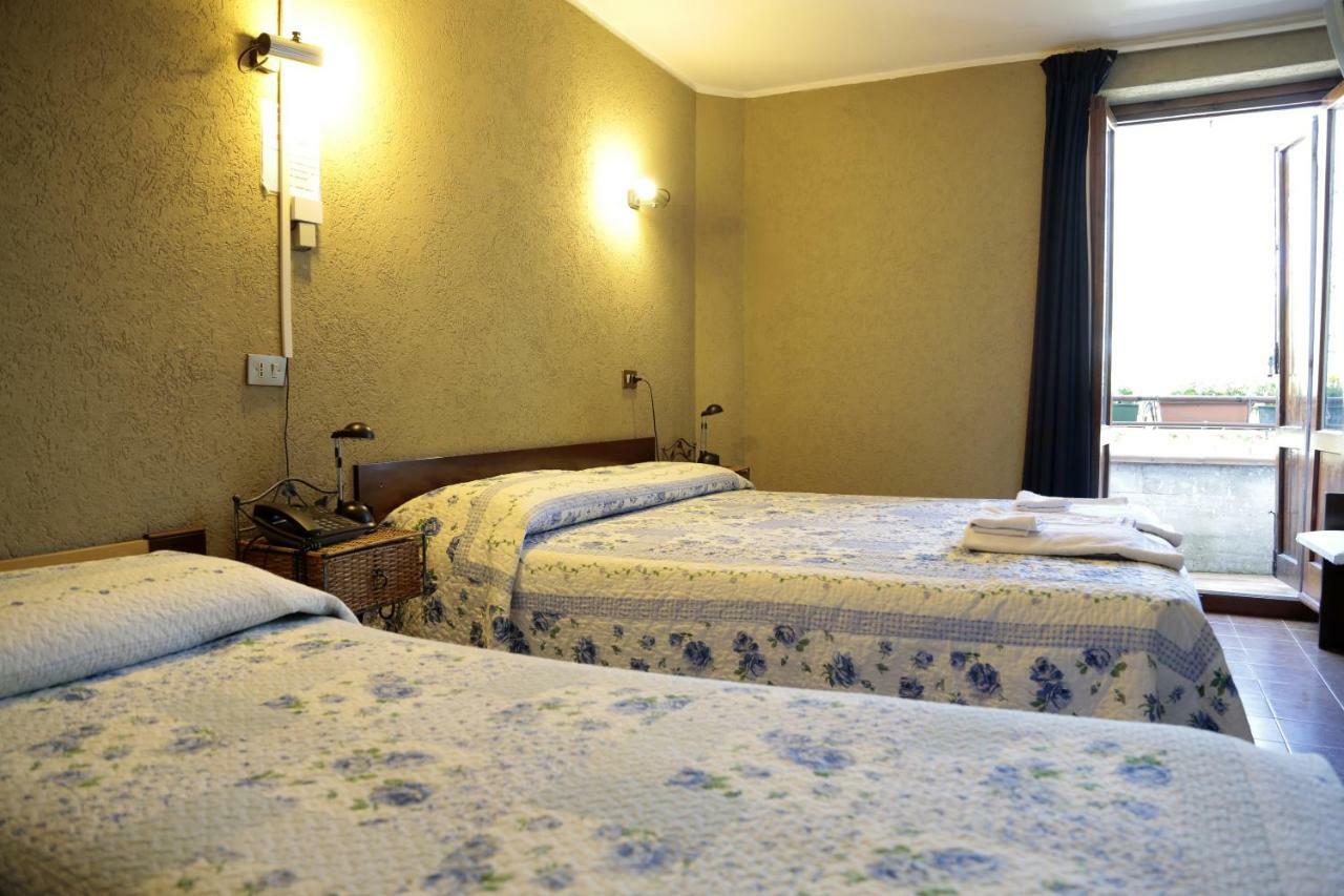 Hotel Rondanino Lanzo dʼIntelvi Εξωτερικό φωτογραφία